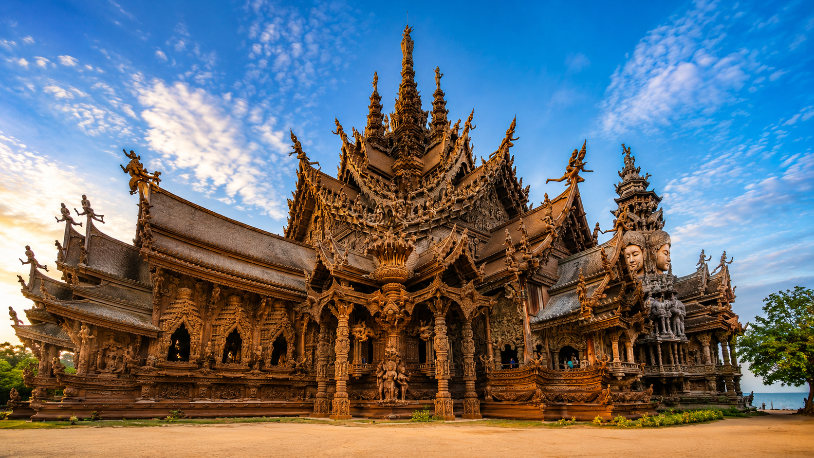 Pattaya Nightlife Escape