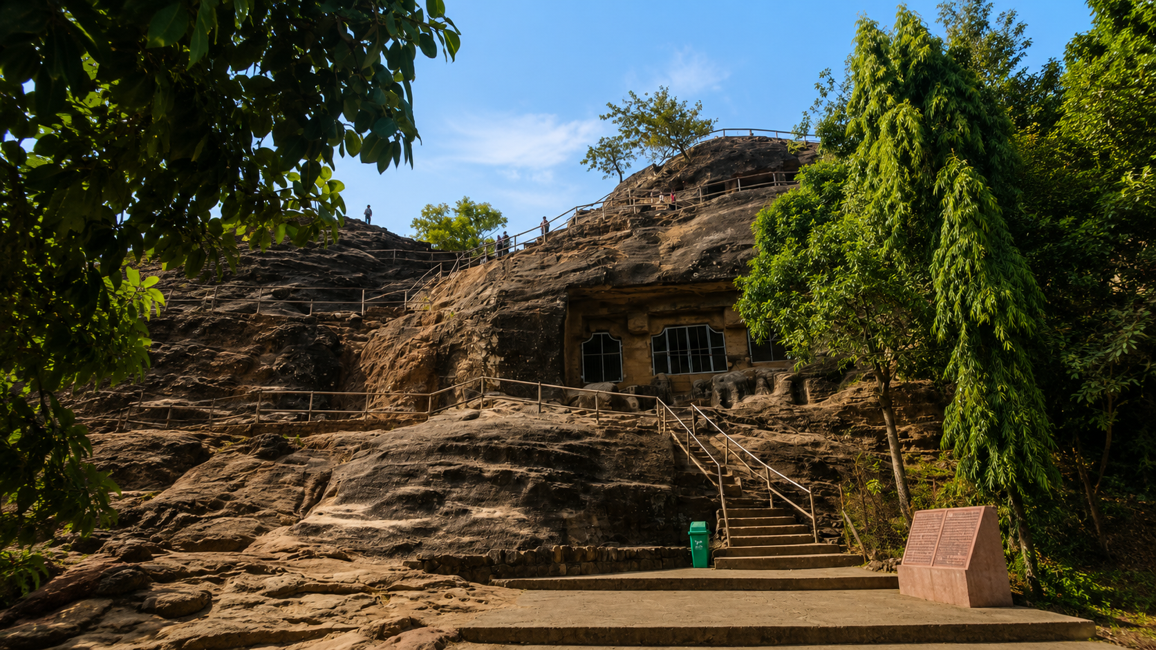 Complete Pachmarhi Explorer