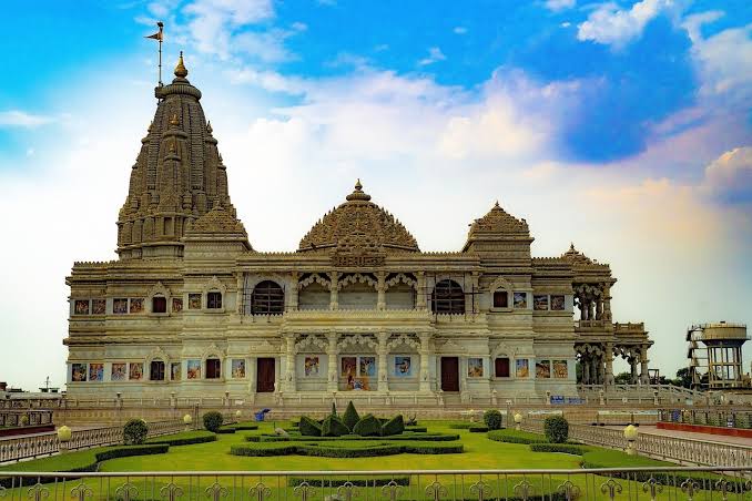 Comprehensive holy journey across major temples of North India